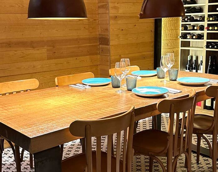 La-Taverna-den-Mallol-reservat-bodega